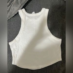 white lululemon tank